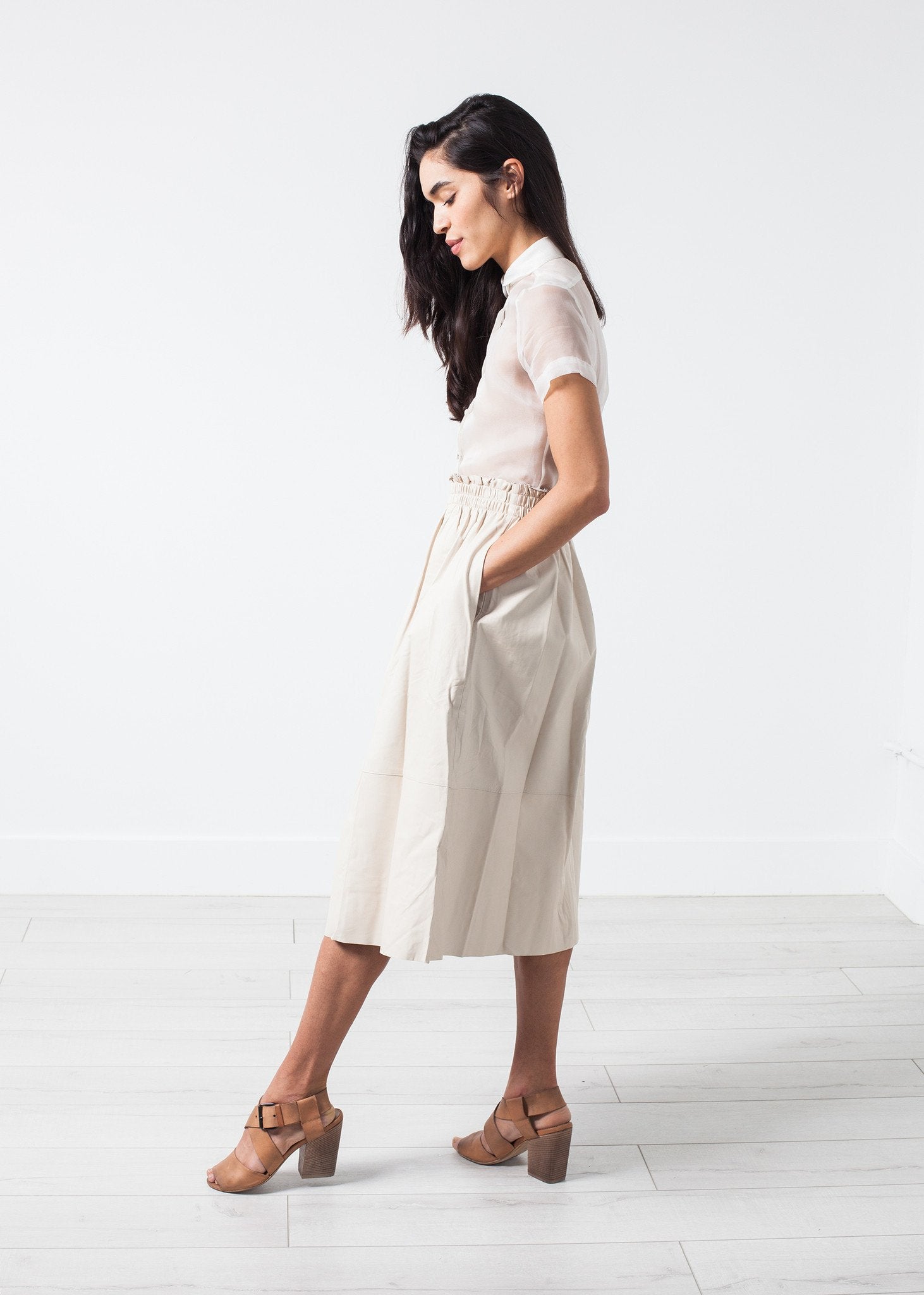 Eulera Leather Skirt in Cream right Eulera Leather Skirt in Cream