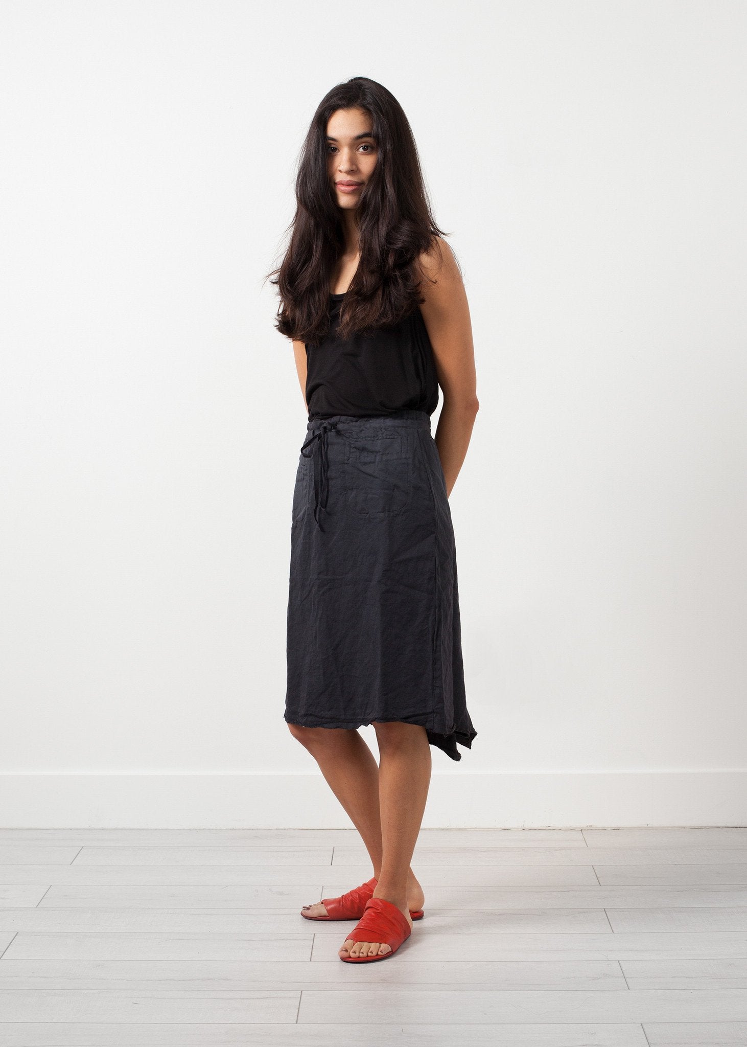 Double Pocket Skirt right Double Pocket Skirt