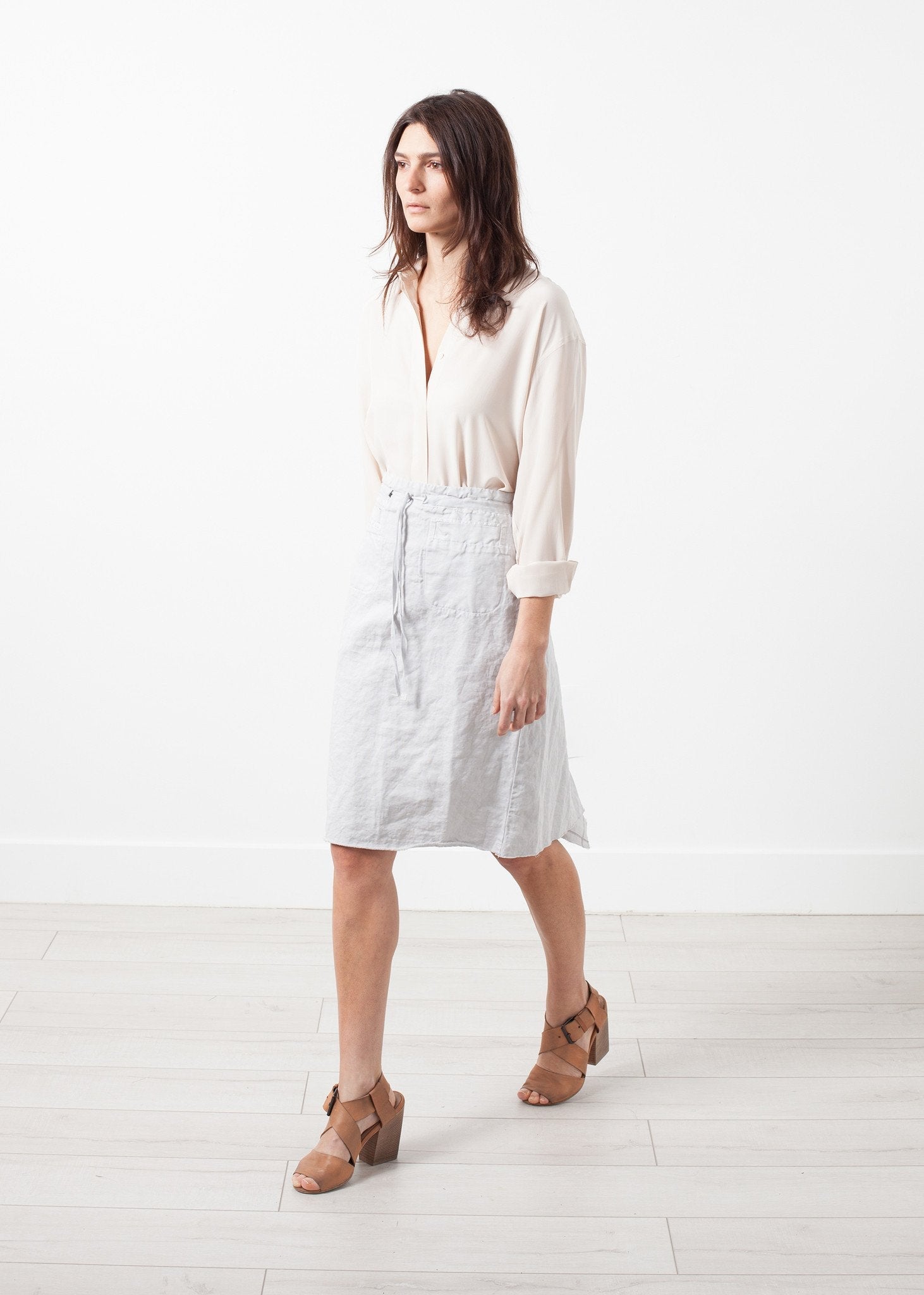 Double Pocket Skirt right Double Pocket Skirt