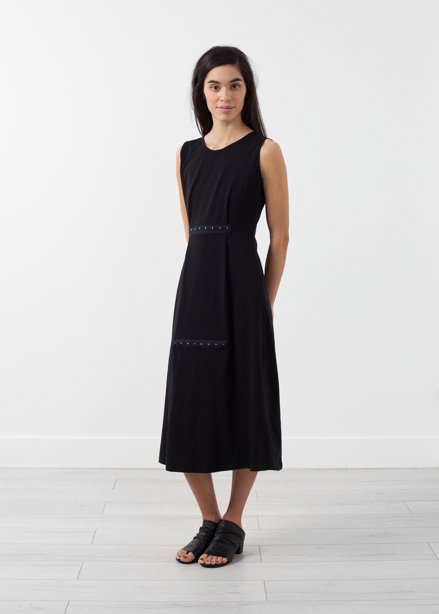 Davi Dress right Davi Dress