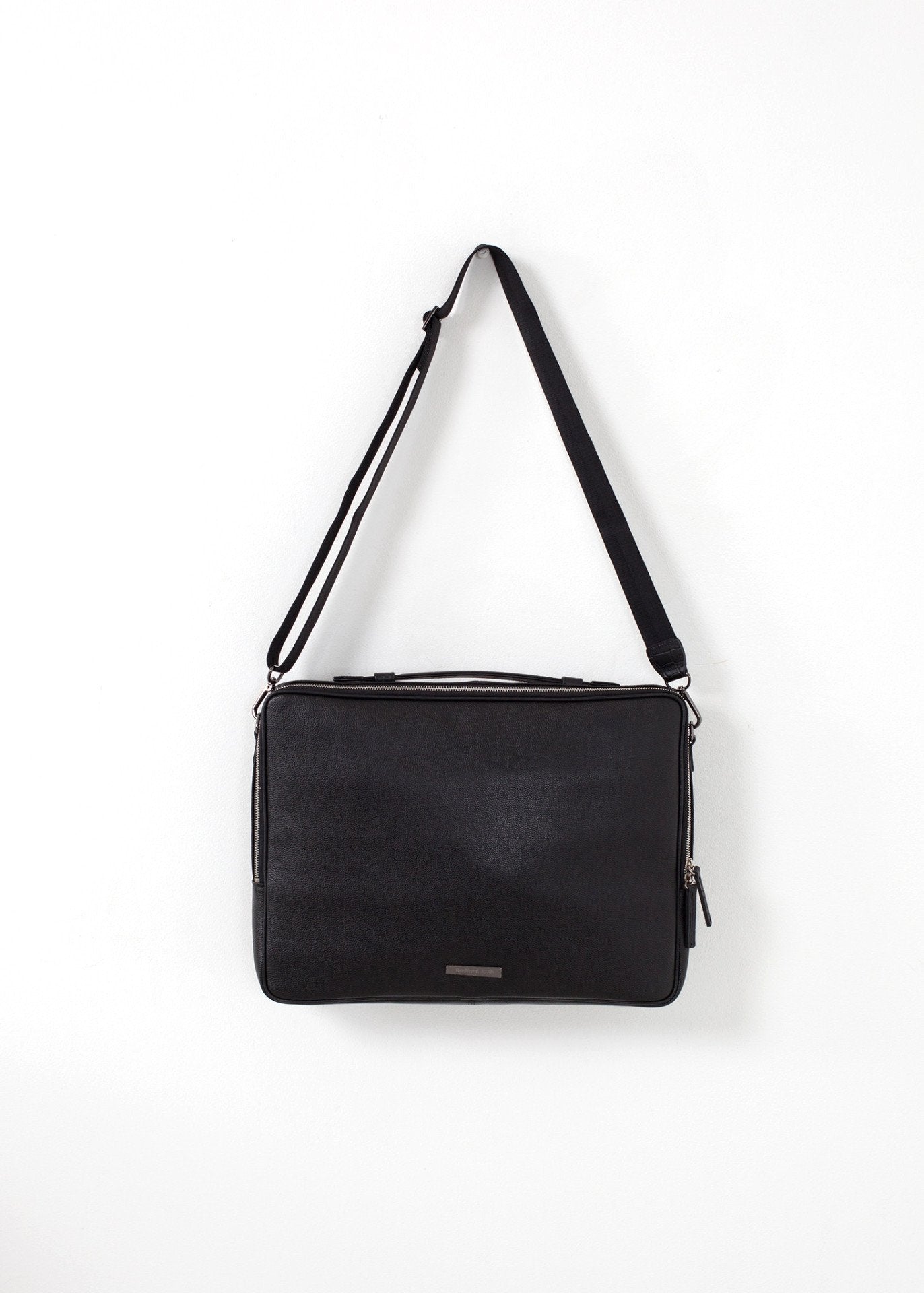 Classic Doc Bag right Classic Doc Bag