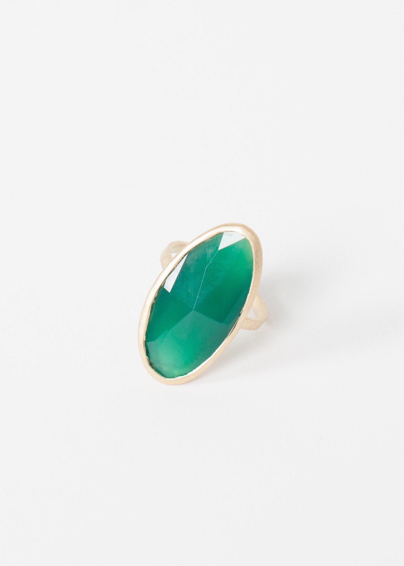Ara Ring right Ara Ring