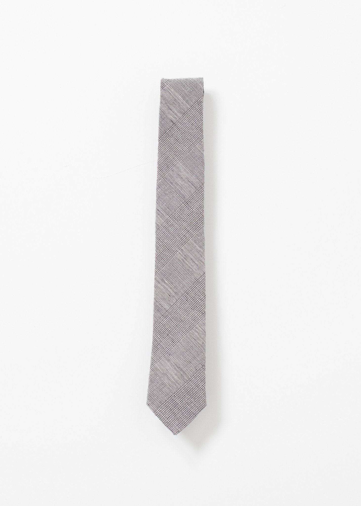 Basic Tie right Basic Tie