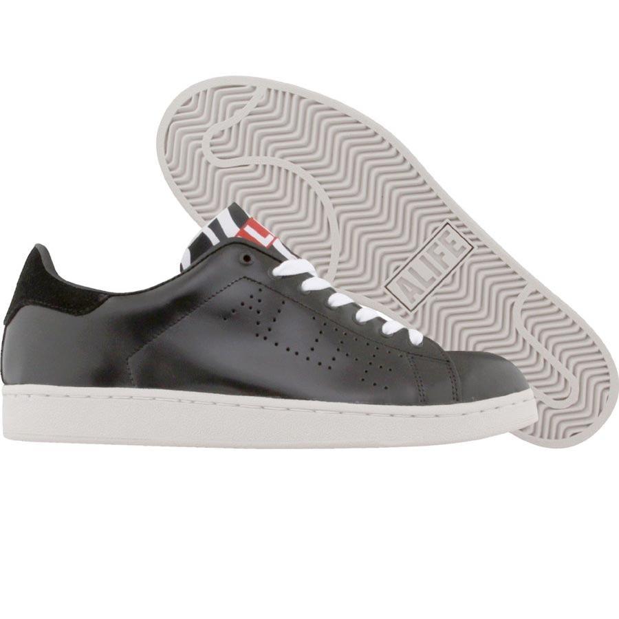 Good Ol' Shoes right Good Ol' Shoes