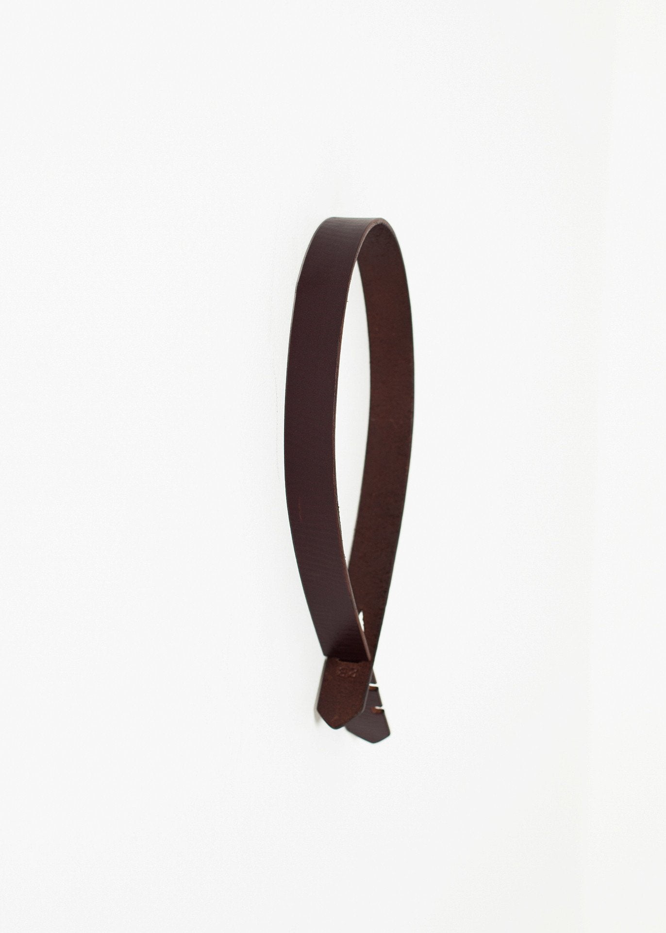 Buckle-less Belt in Brown right Buckle-less Belt in Brown