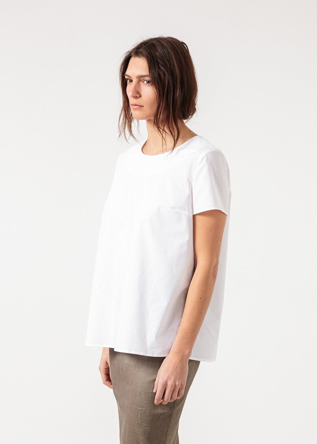 Pleat Back Blouse in White -nadeem