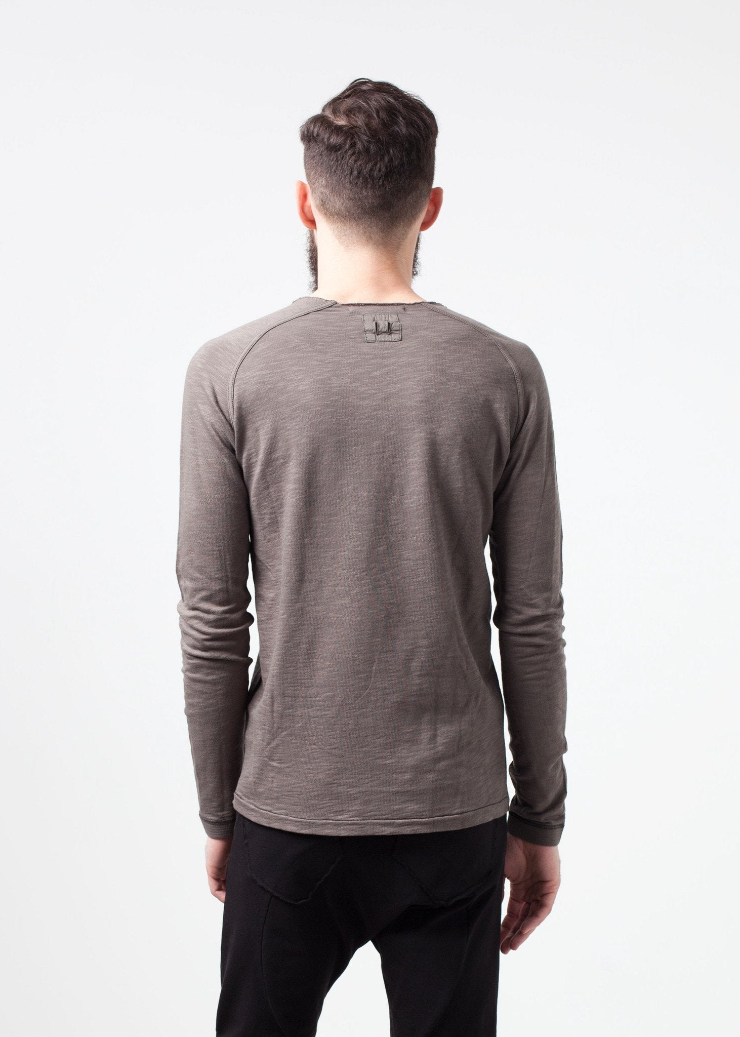 Daris Tee in Olive - raj