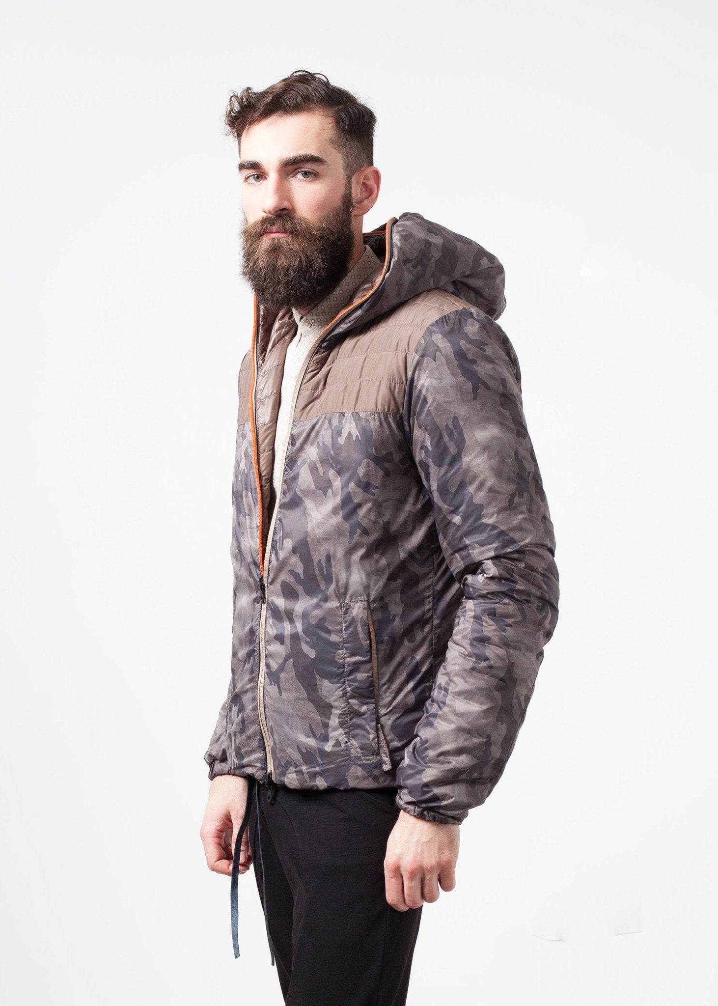 Peone Jacket in Khaki -nadeem