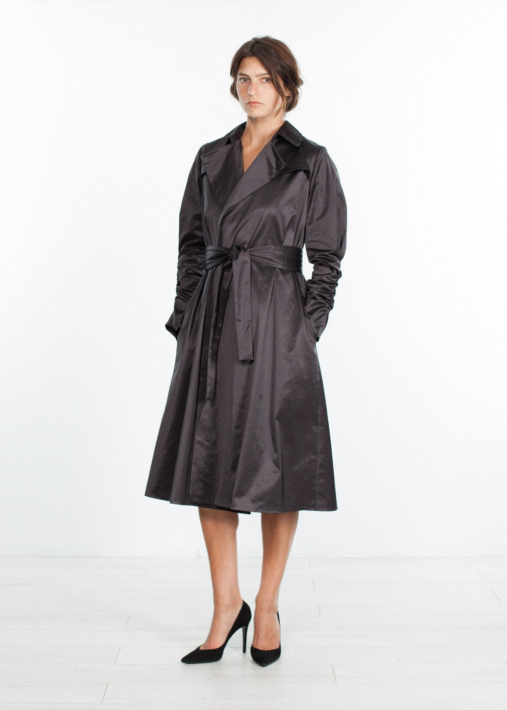 Trench Coat in Black - raj