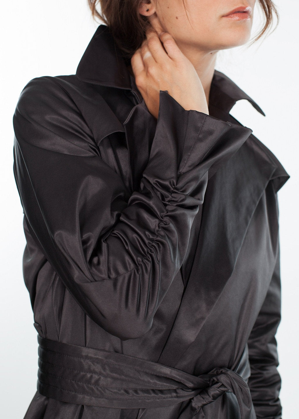 Trench Coat in Black - raj