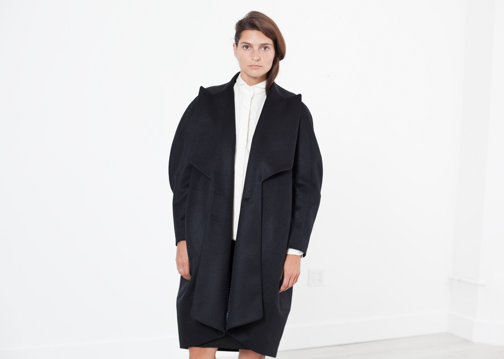 Shahmeena Cocoon Coat in Black - raj