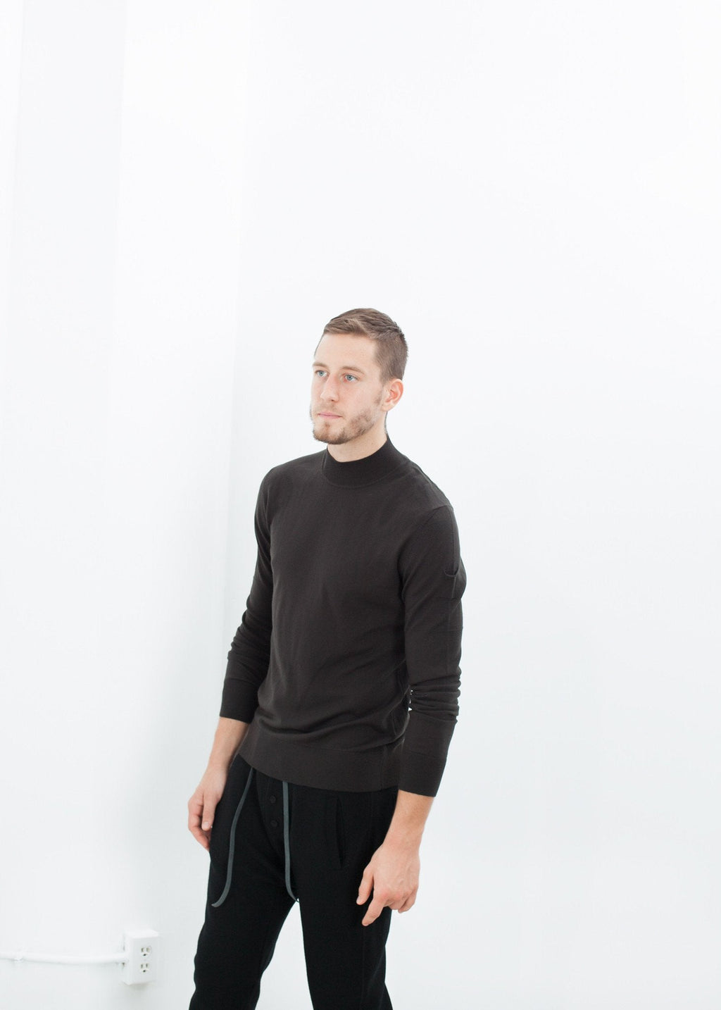 Merino Knit Turtleneck in Cavern - raj