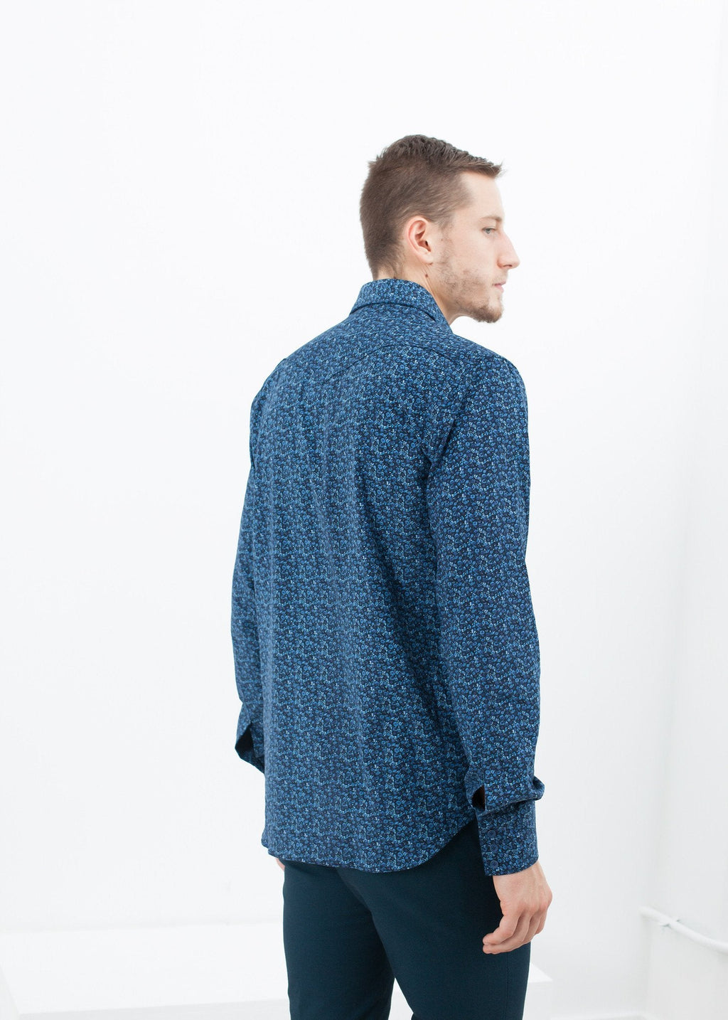 Western Arkansas Button-Up in Blue Floral - raj