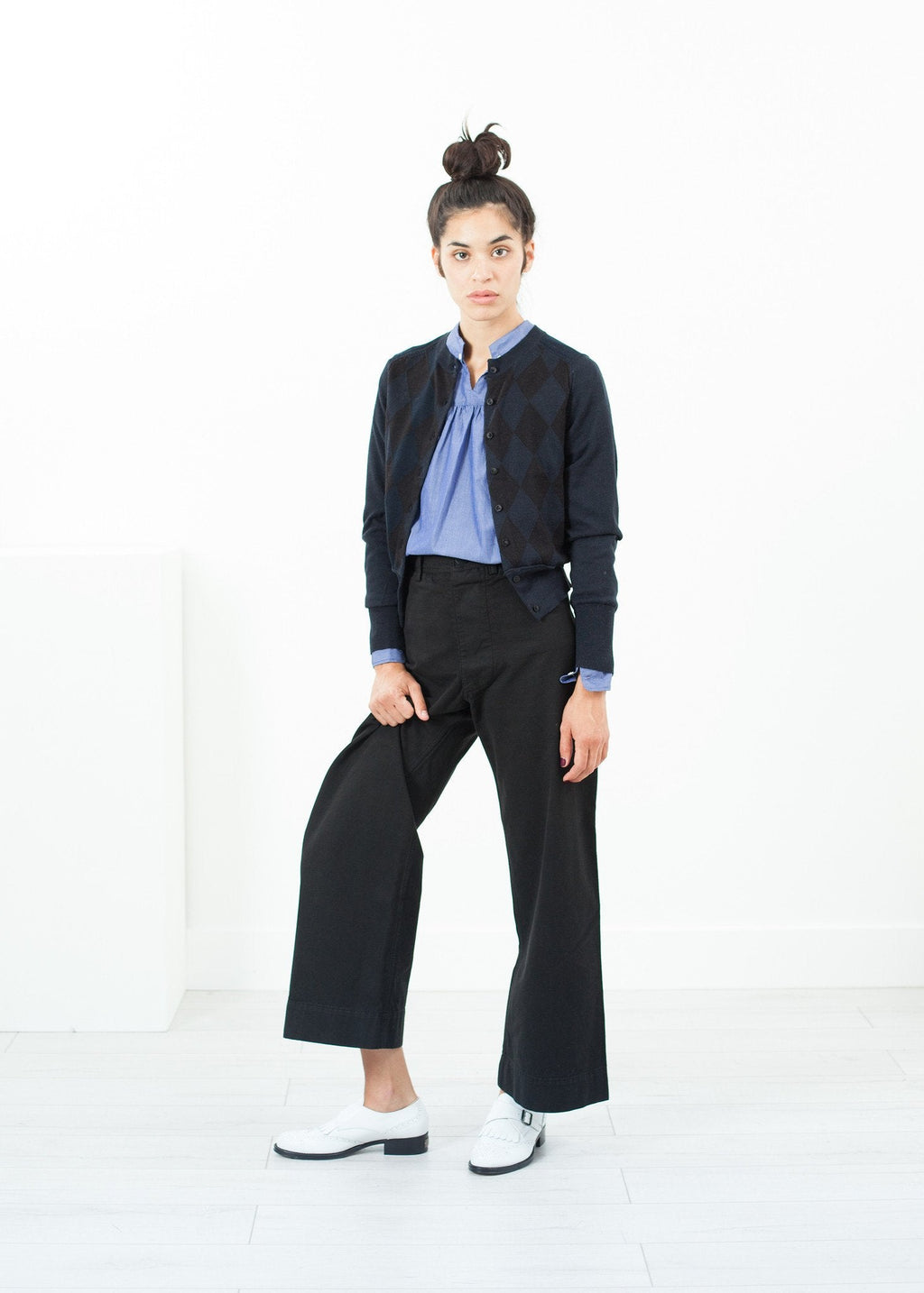 Quilt Pattern Cardigan in Black/Navy - raj