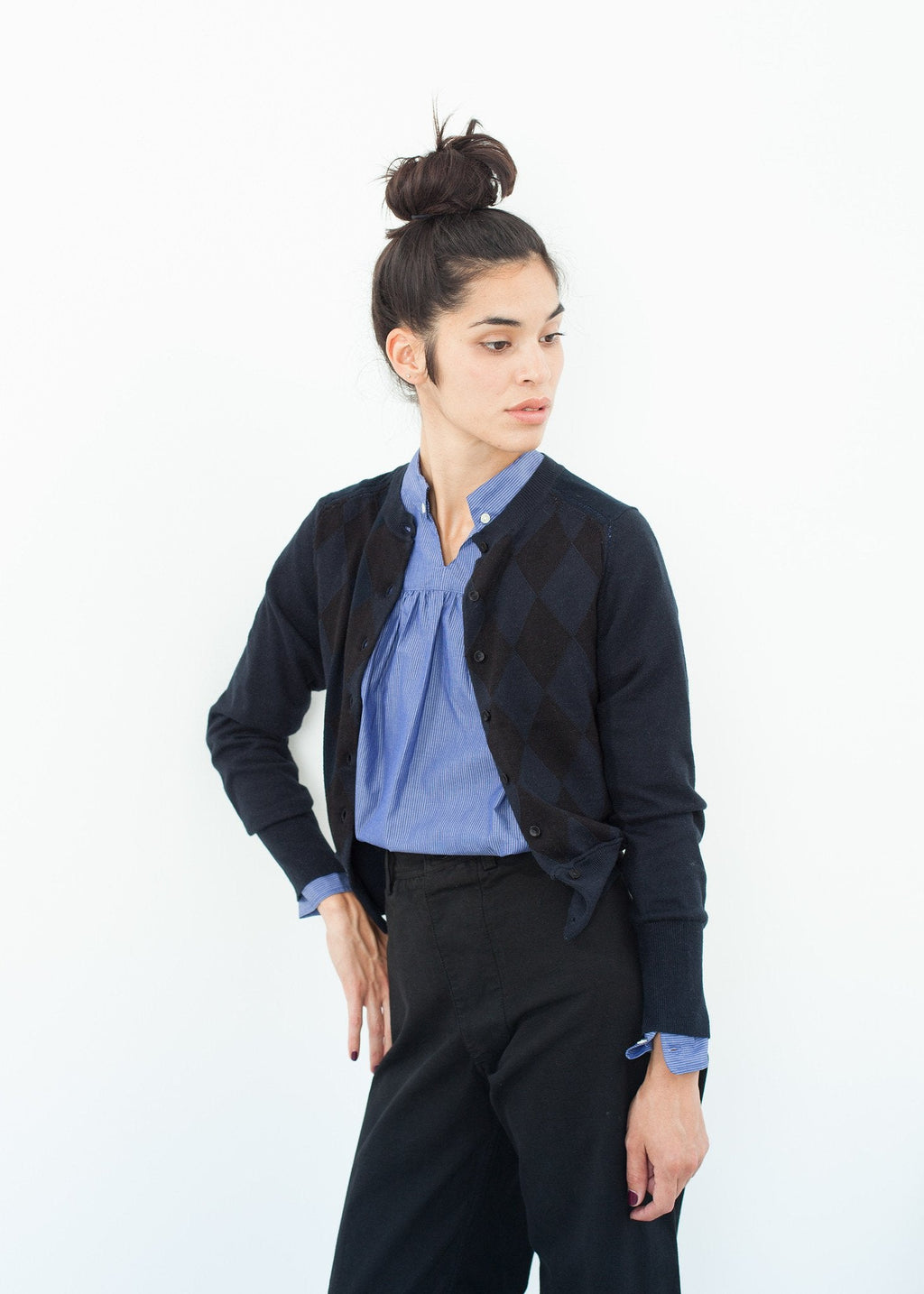 Quilt Pattern Cardigan in Black/Navy - raj