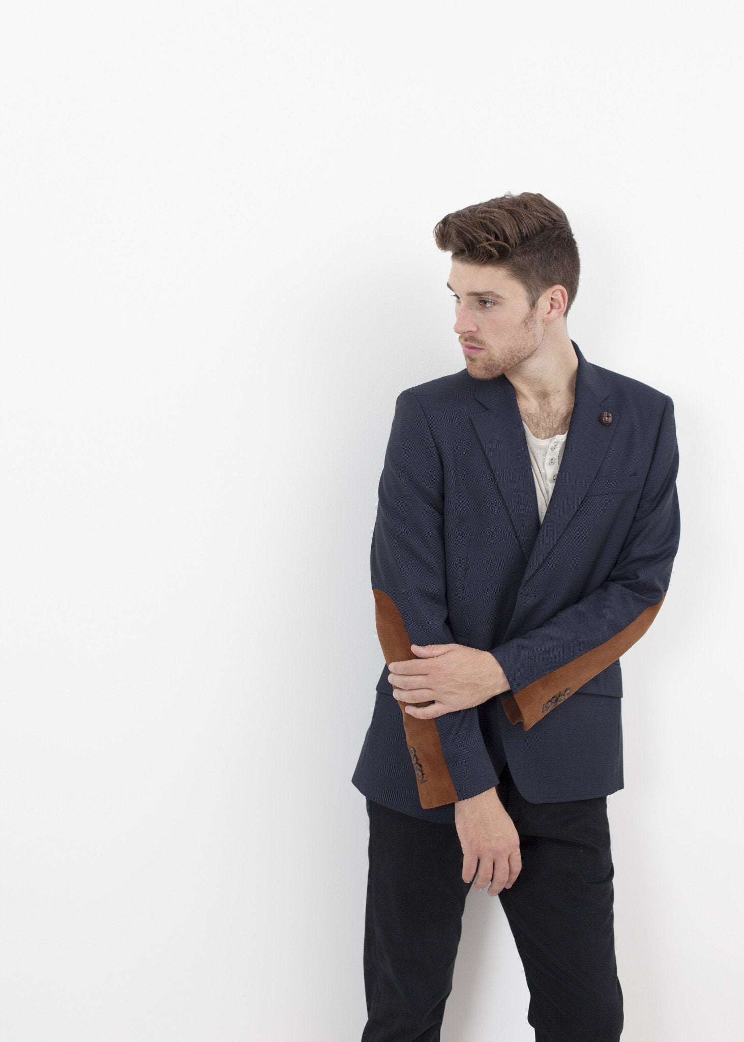 Swift Low Blazer in Navy -nadeem