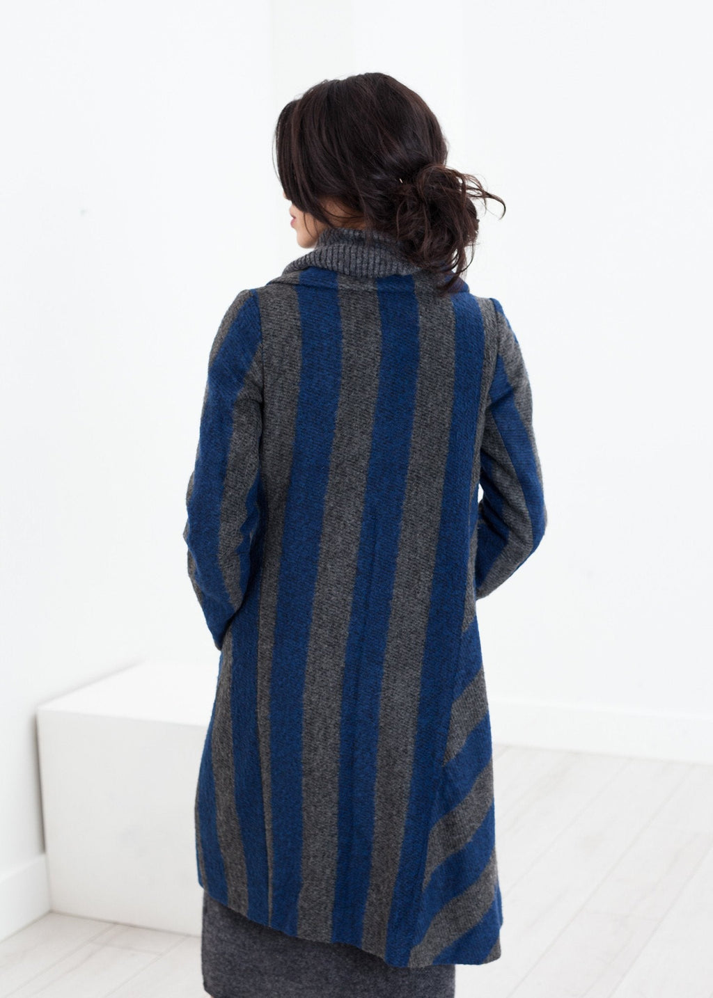 Petale Coat in Silver/Blue -nadeem