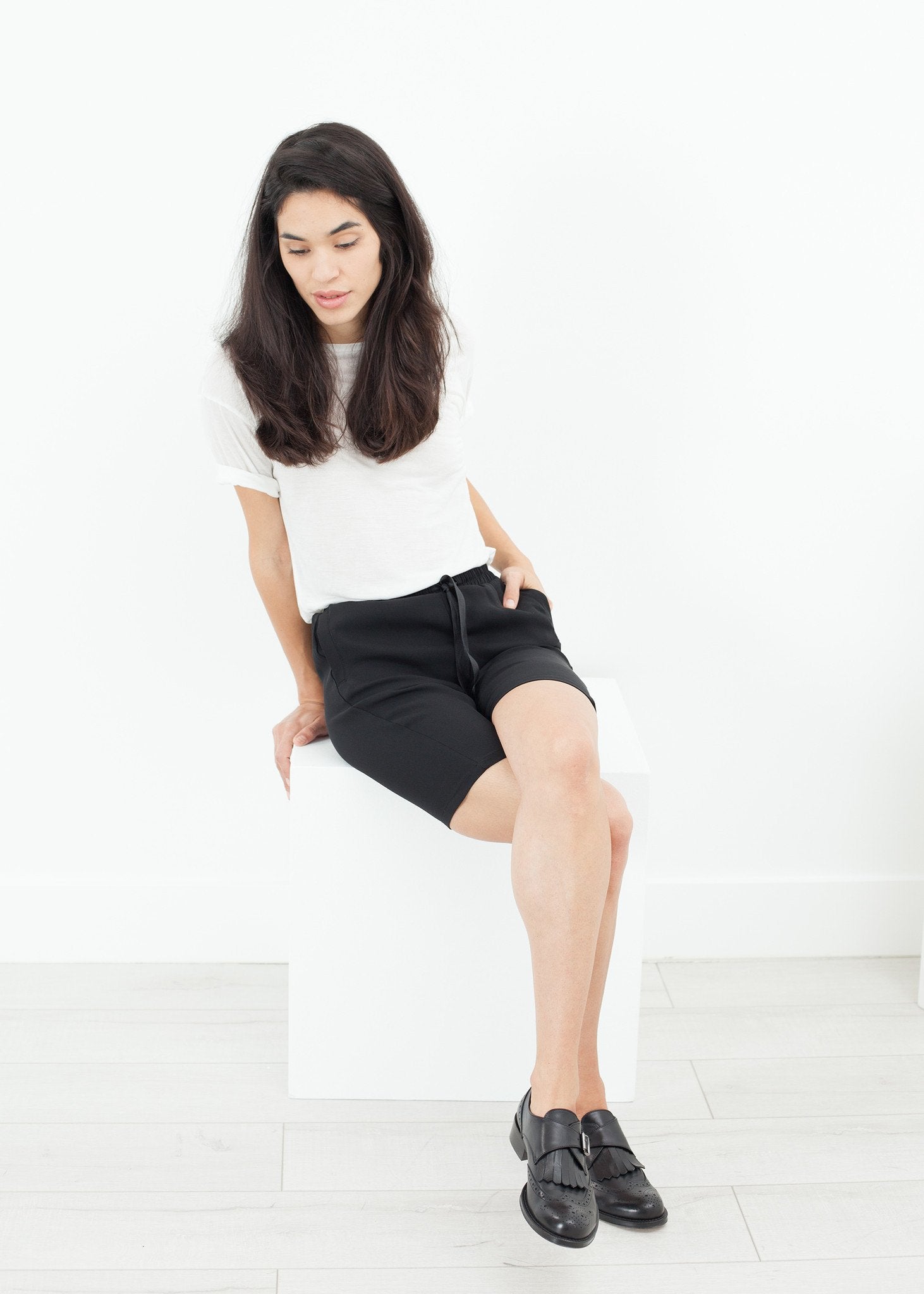 Nuit Shorts in Black -nadeem