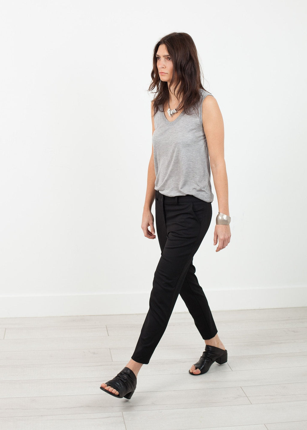 Stretch Fitted Pant in Black -nadeem
