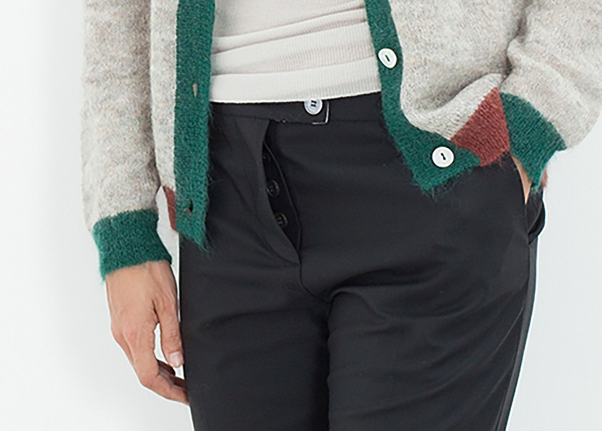 Girlfriend Trouser in Black - raj