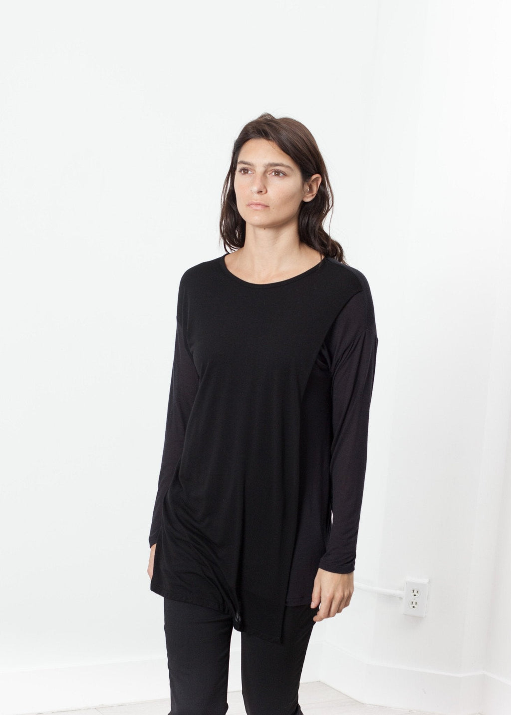 Laurier Tee in Black/Navy - raj