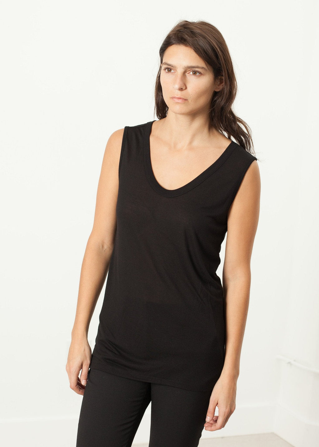 Millenium Tank in Black - raj