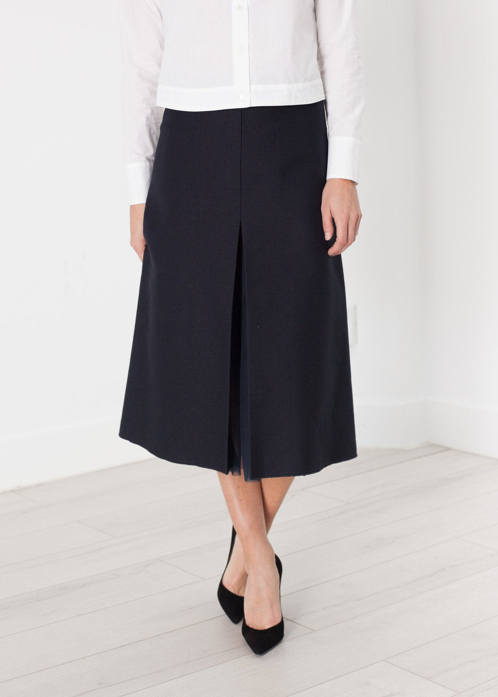 Tulle Pleat Skirt in Navy -nadeem