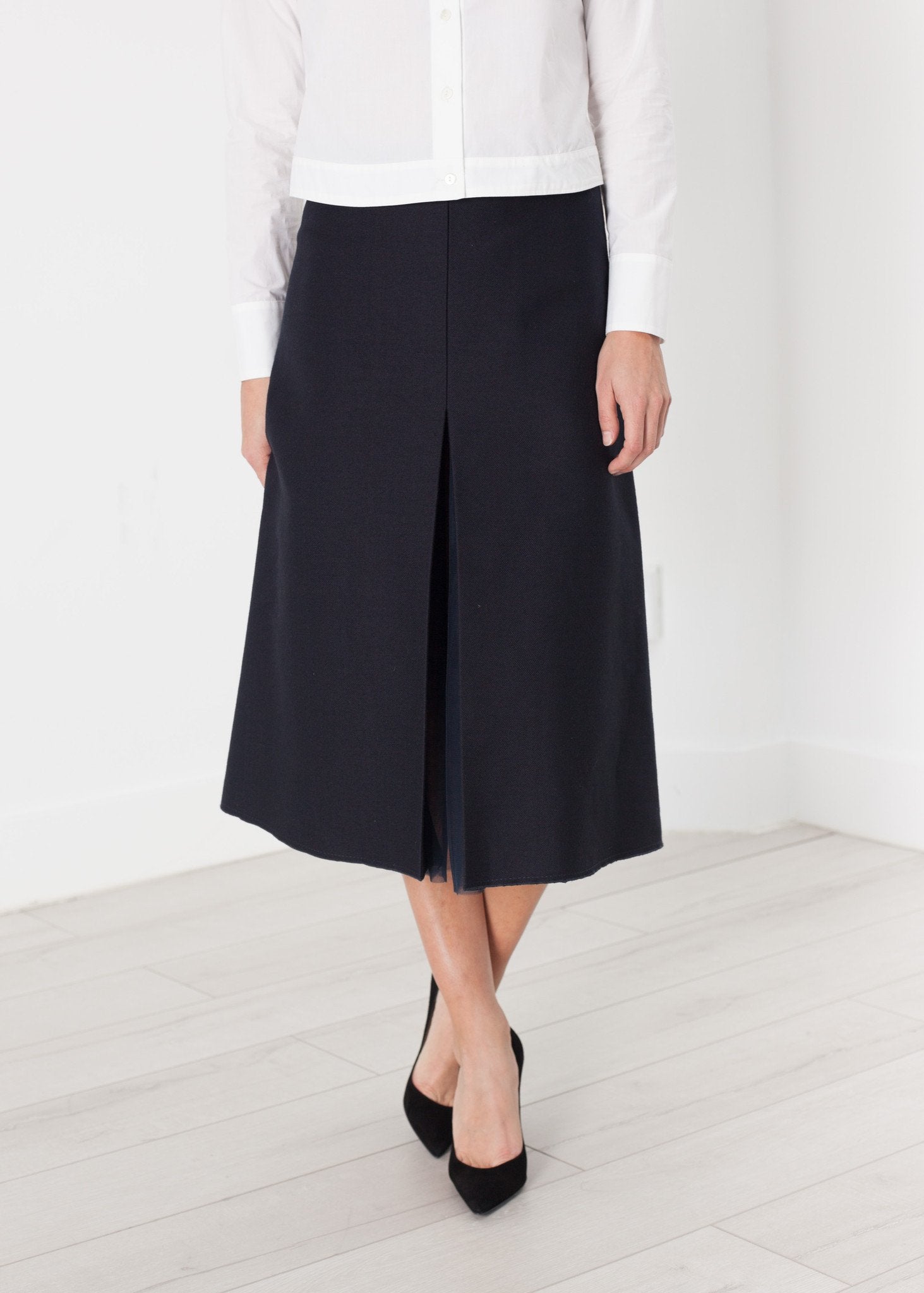 Tulle Pleat Skirt in Navy -nadeem