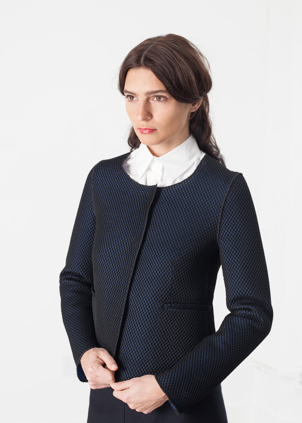 Weave Jacket in Black/Blue -nadeem