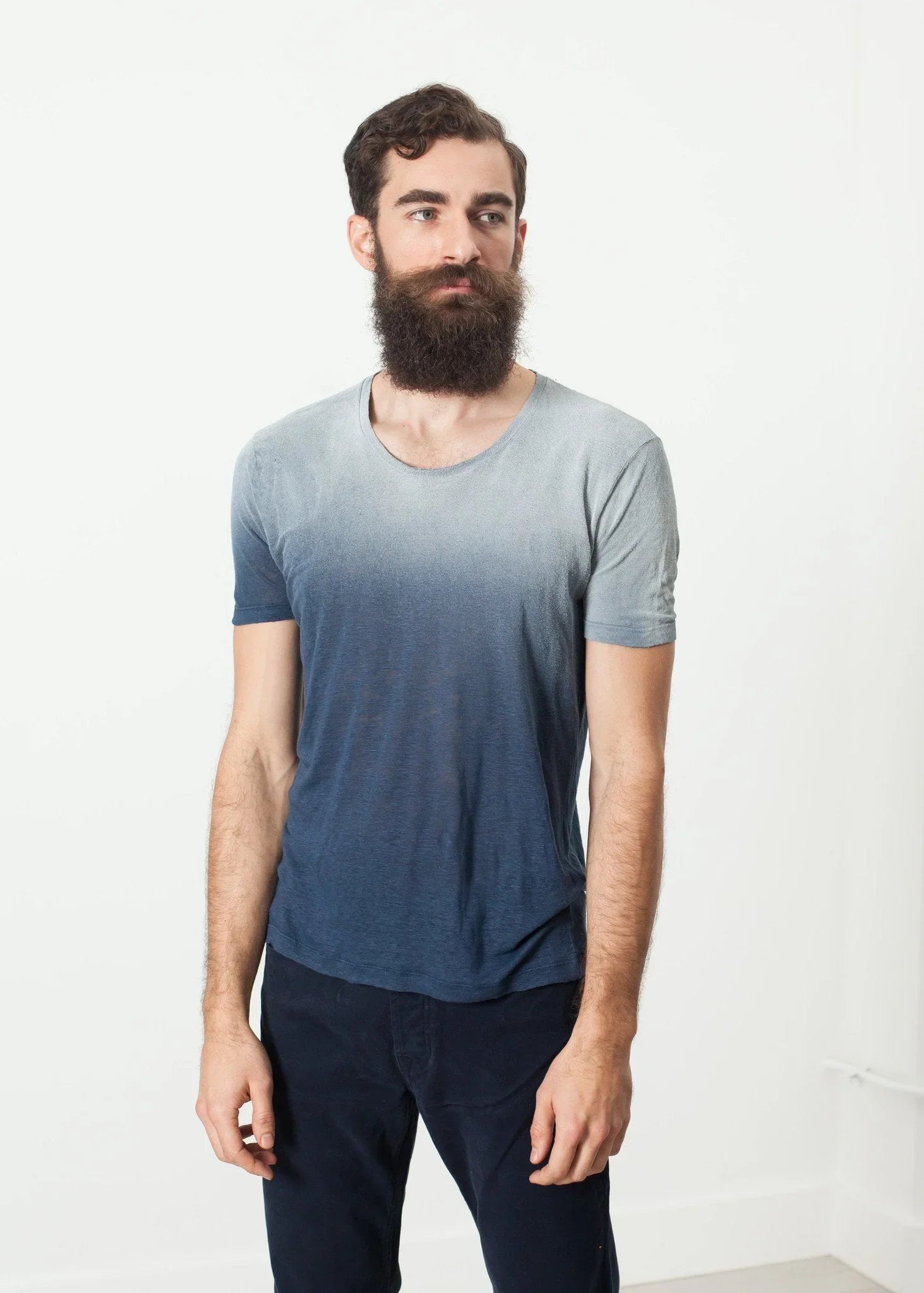 Overprint T-Shirt in Navy -nadeem