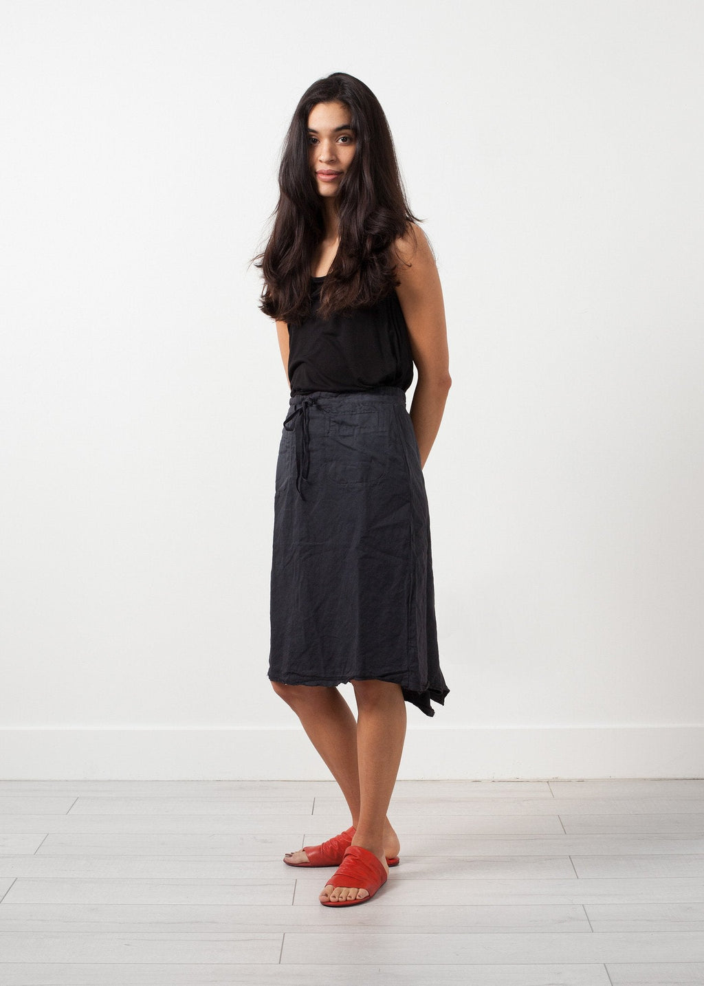 Double Pocket Skirt right Double Pocket Skirt
