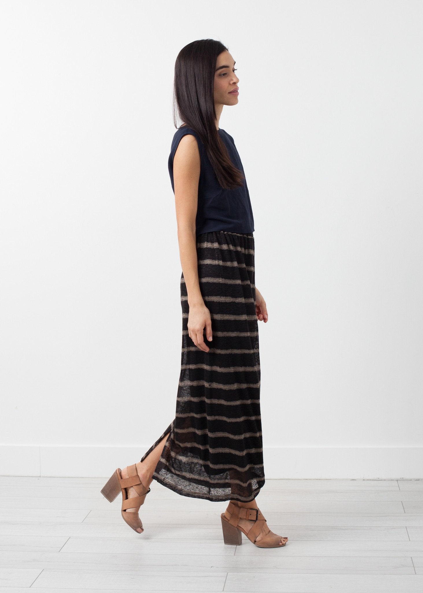 Owe Skirt -nadeem