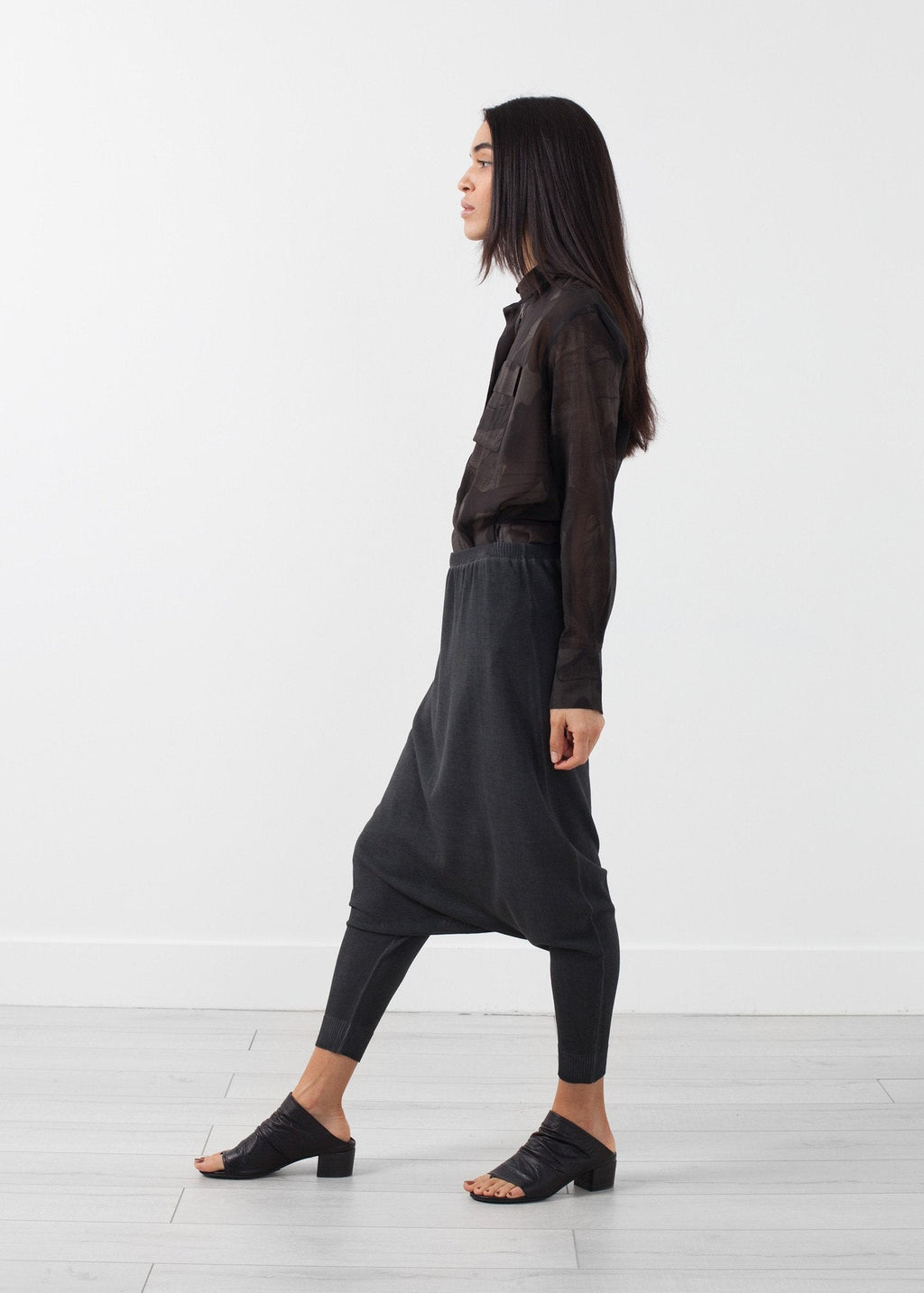 Knitted Trouser right Knitted Trouser