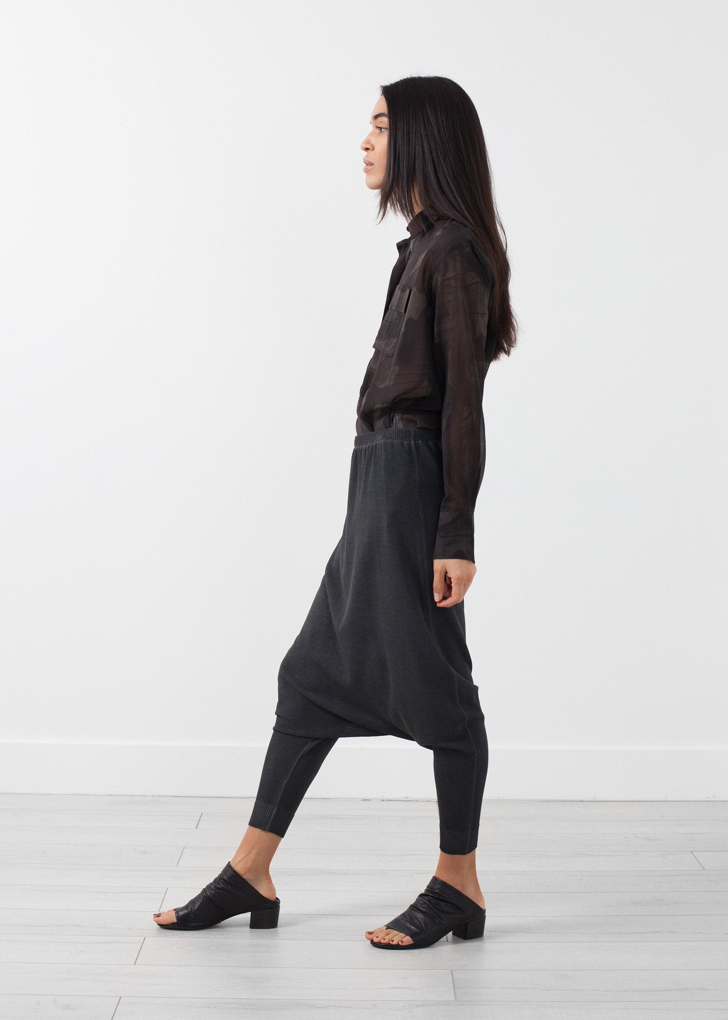 Knitted Trouser right Knitted Trouser