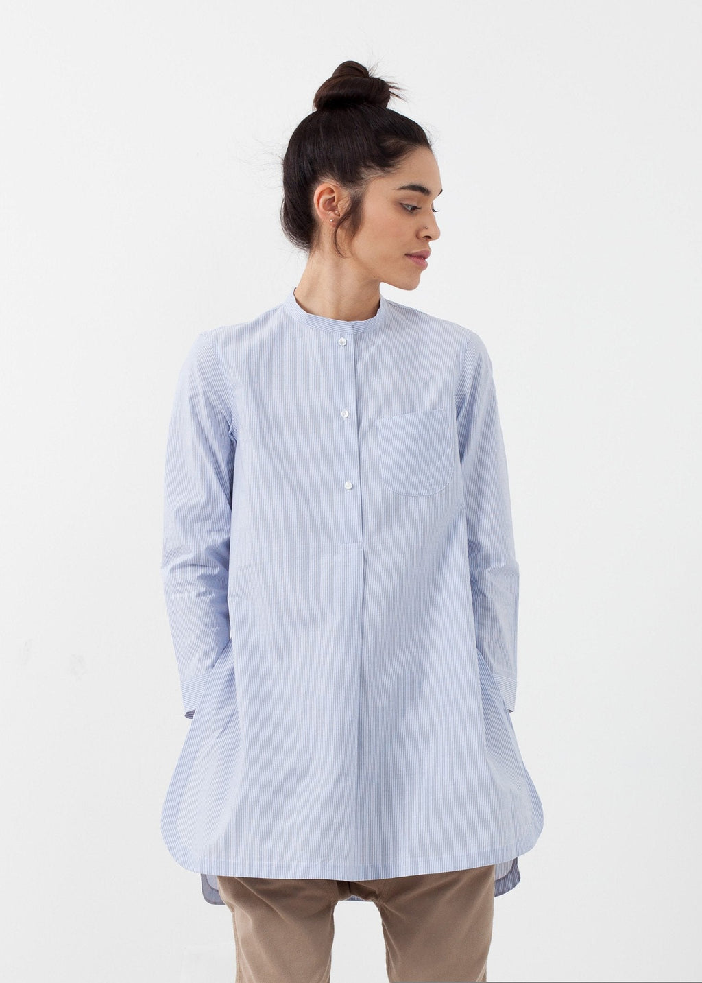 Lynn Shirt right Lynn Shirt