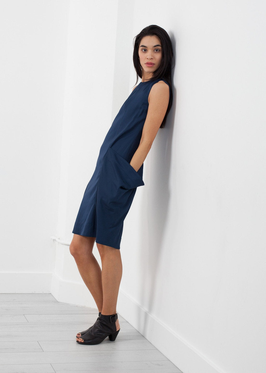 Uti Drape Dress -nadeem
