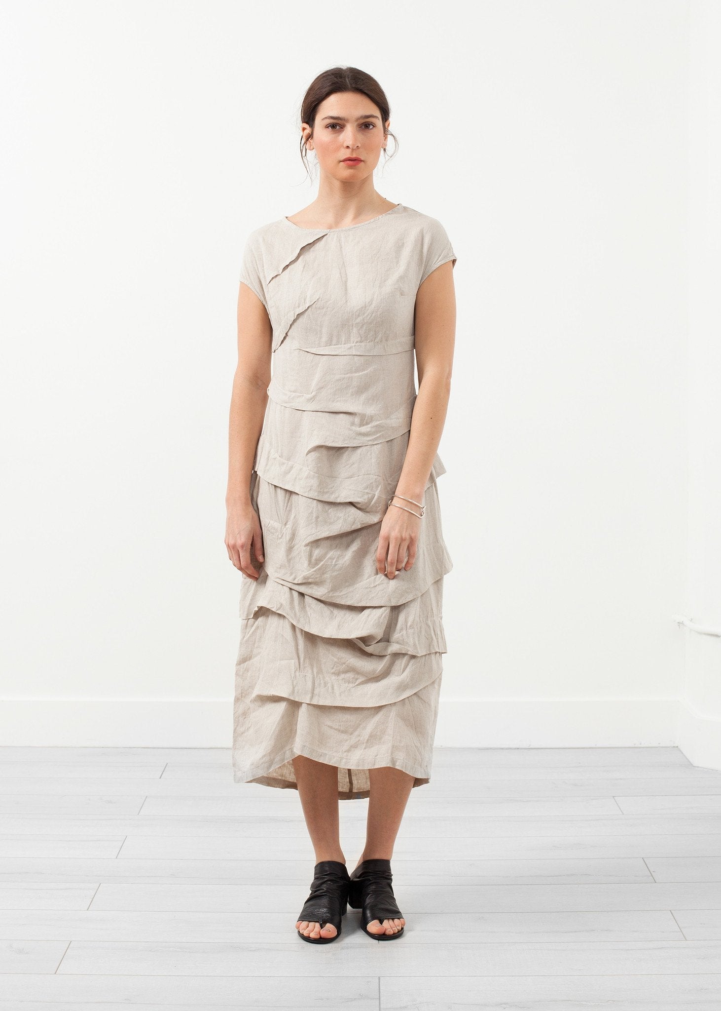 Dapin Dress right Dapin Dress