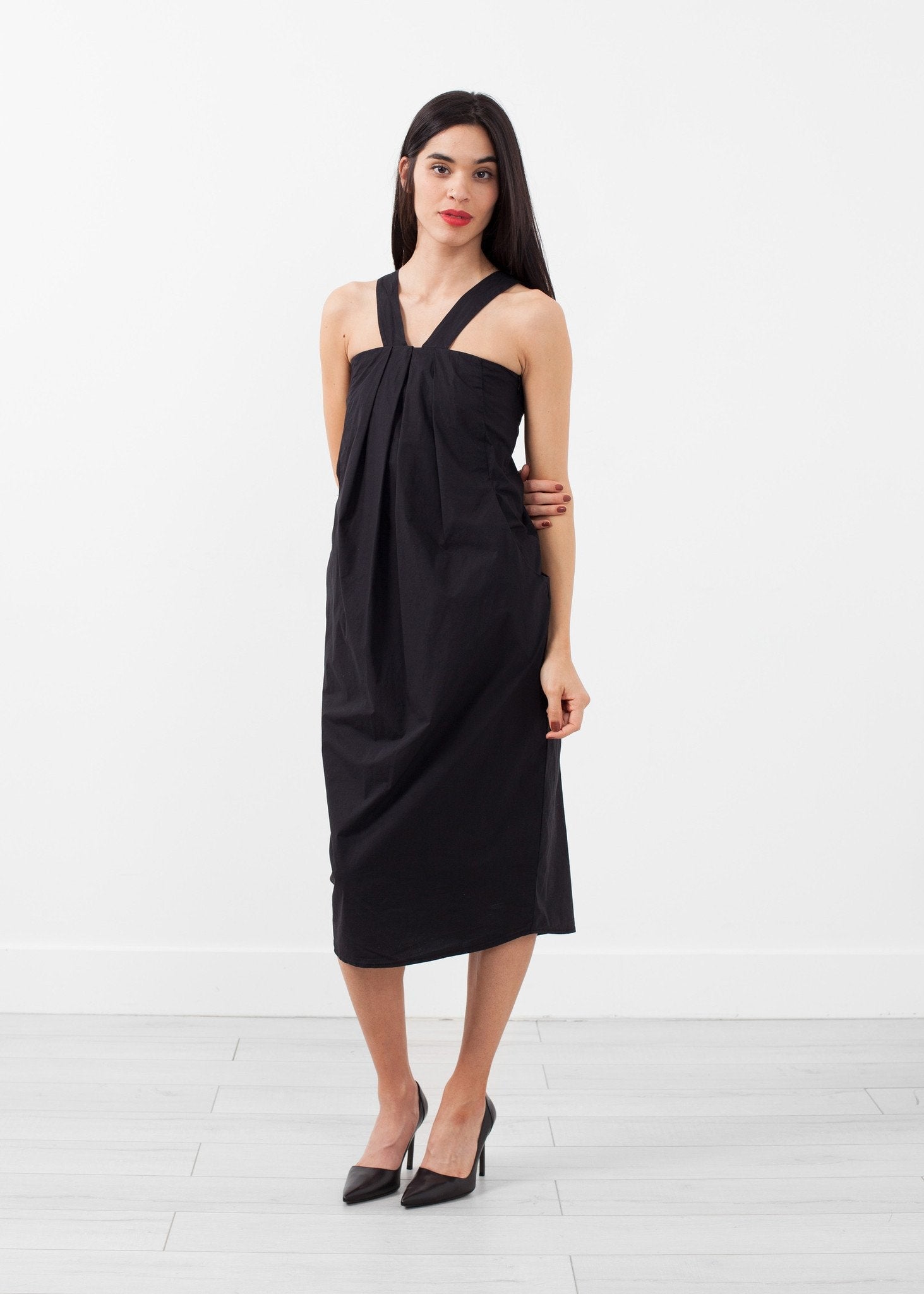 V-Strap Pocket Dress -nadeem