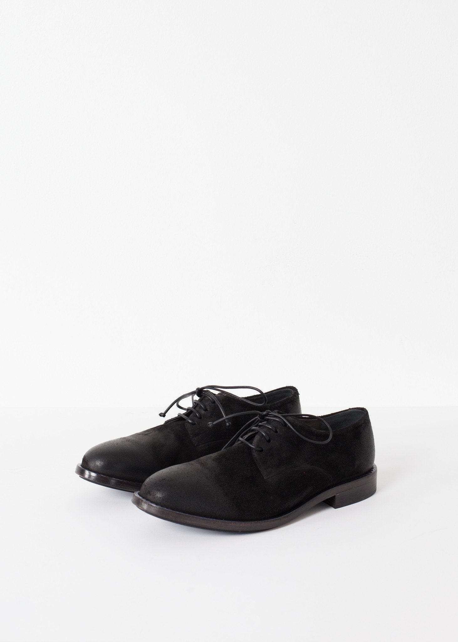 Sassolo Oxford in Black -nadeem