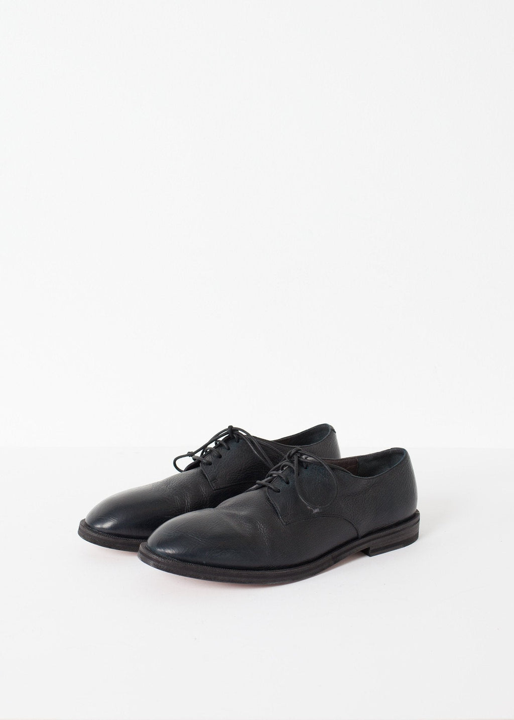 Stiro Oxford in Black -nadeem