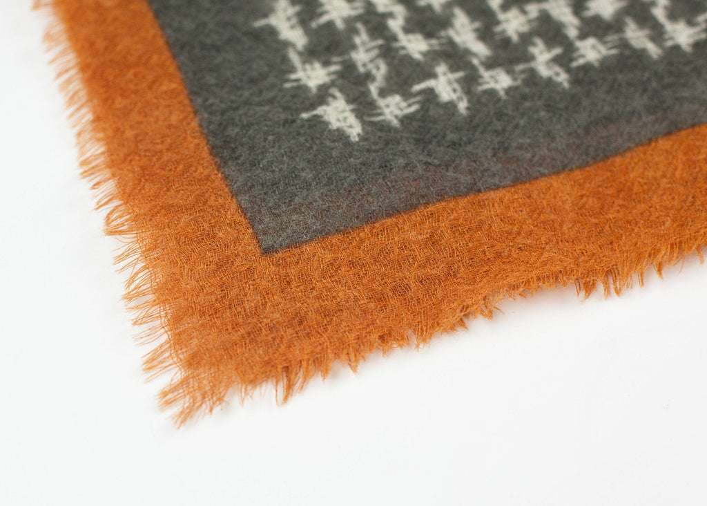 Houndstooth Square in Slate - raj