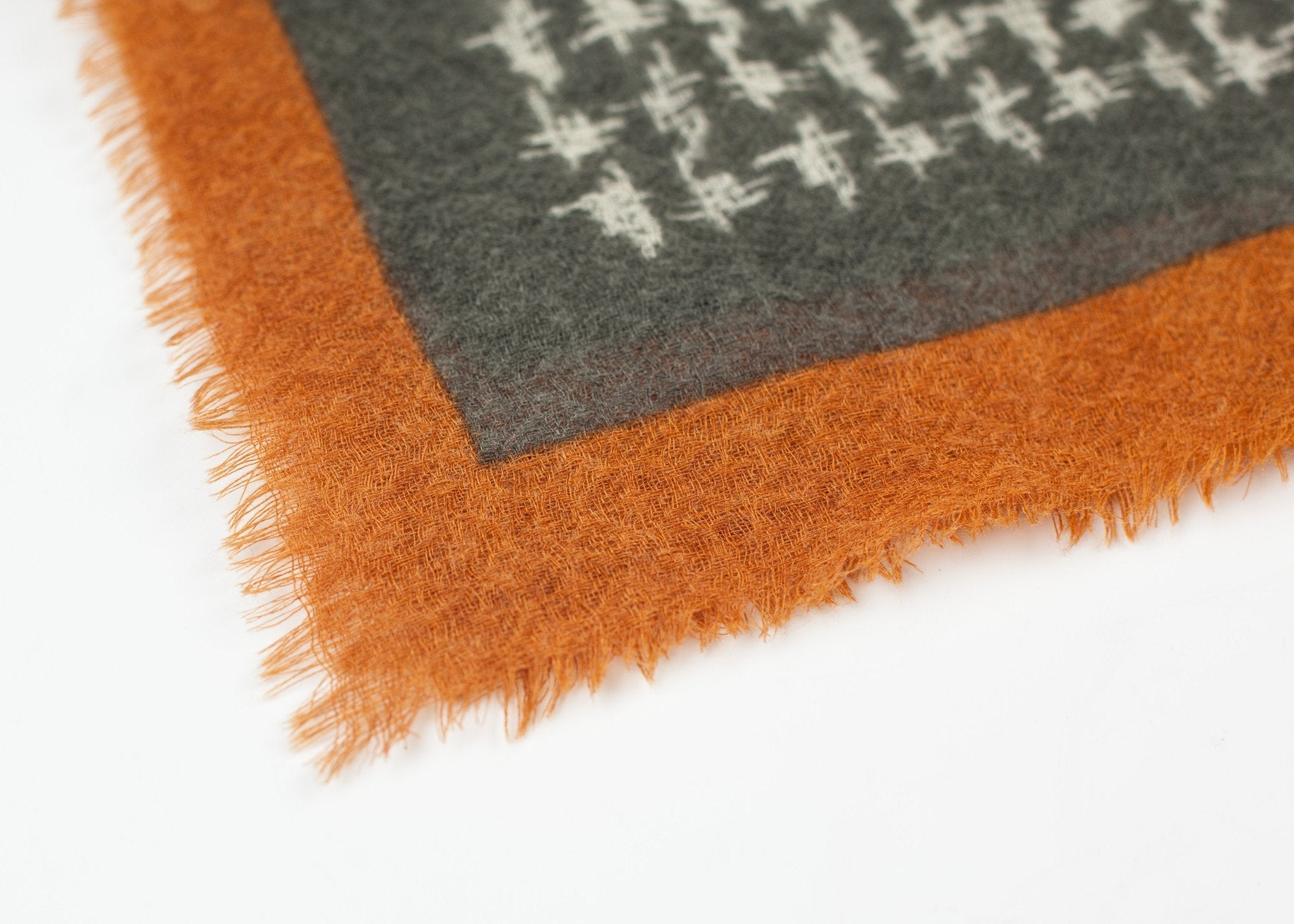 Houndstooth Square in Slate - raj