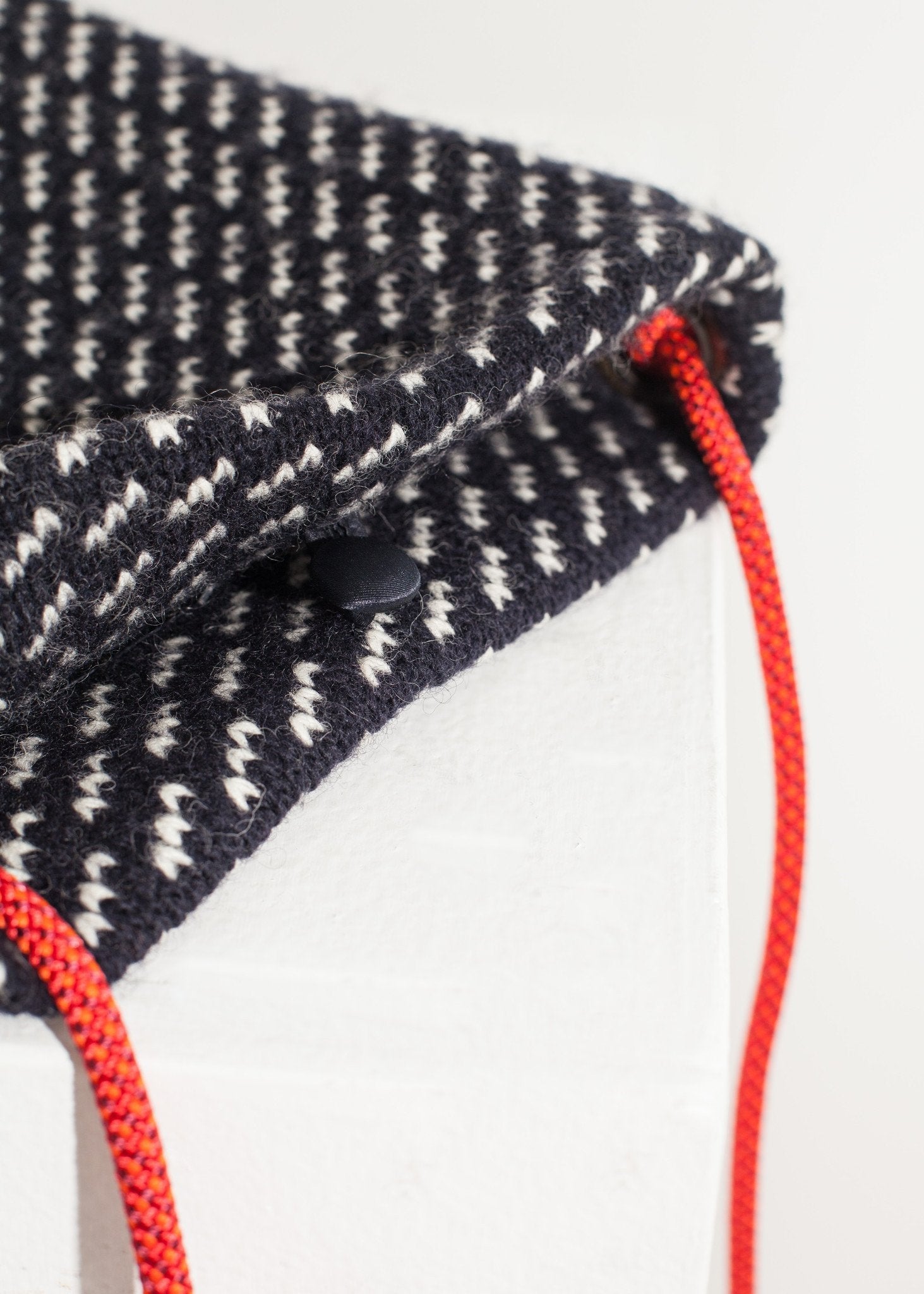 Wool Shoulder Pouch in Black/White - raj