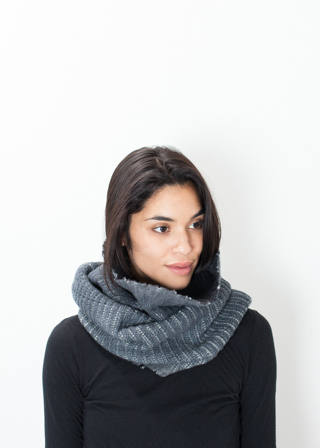 Knit Neck Warmer in Grey - raj