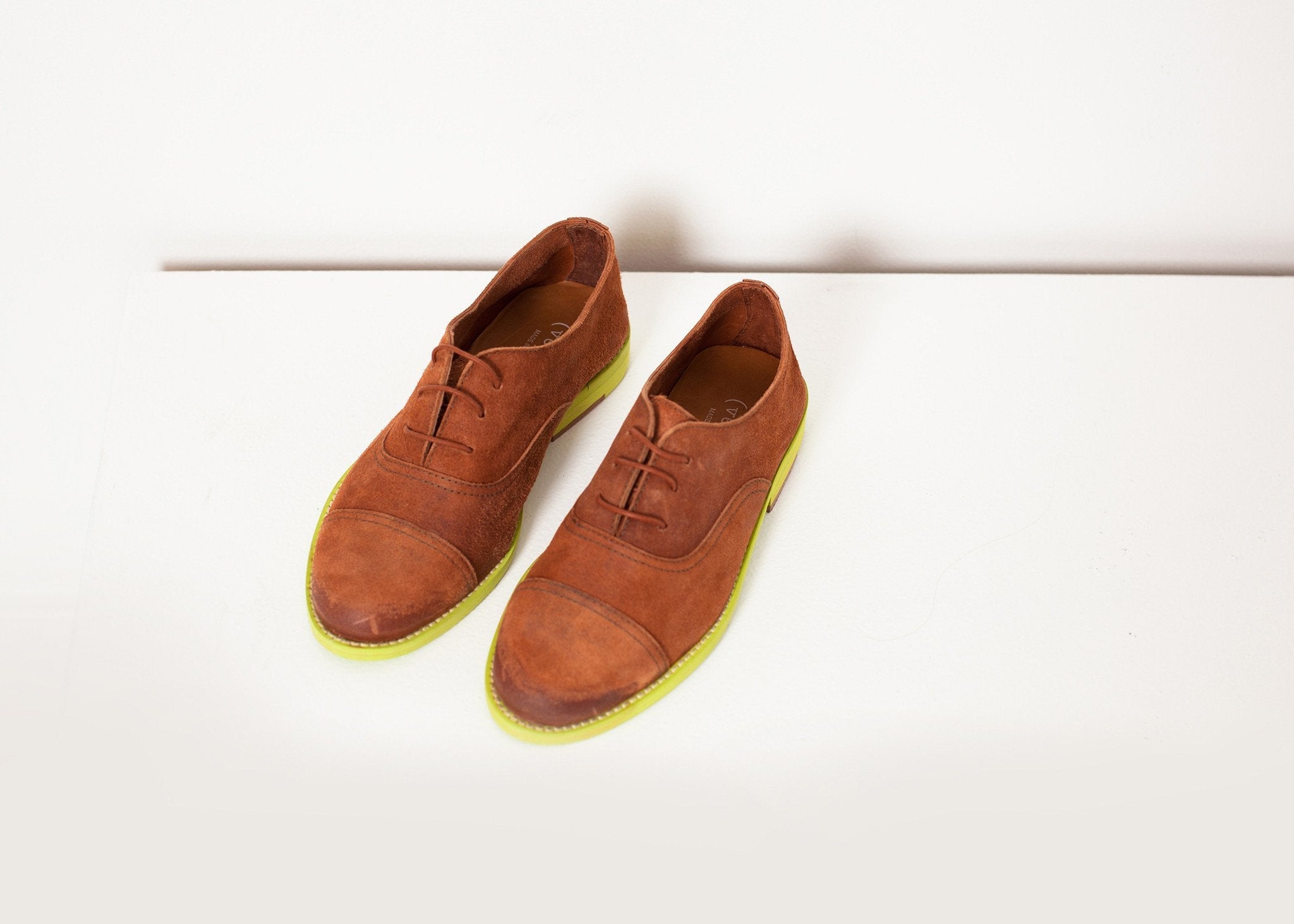 Suede Oxford in Natural/Lime - raj